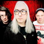 Dinosaur Jr. Performing Acclaimed Album Bug in its Entirety at Segerstrom Center Segerstrom Center’s Indie Band Series continues to rock this season with Dinosaur Jr. and special guests KCRW DJ Henry Rollins and Pierced Arrows on December 12 in Samueli Theater.