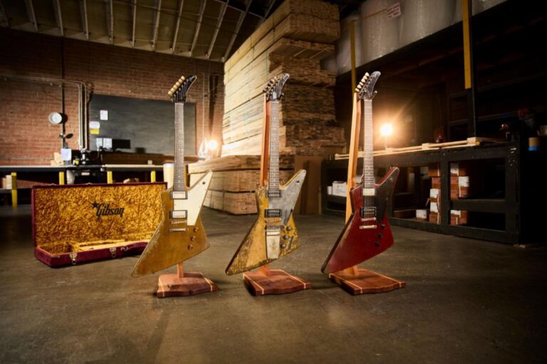 GIBSON_LEO_SCALA_Family_0521 _1_